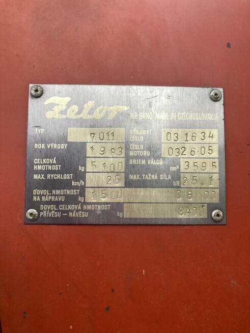 Zetor 7011 z 1983 roku stan idealny, dwuosobowa kabina.