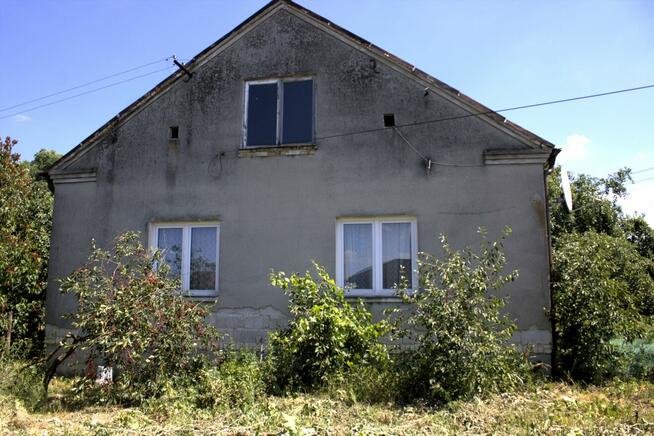 DOM ŚREDNICA-JAKUBOWIĘTA Z RZECZKĄ