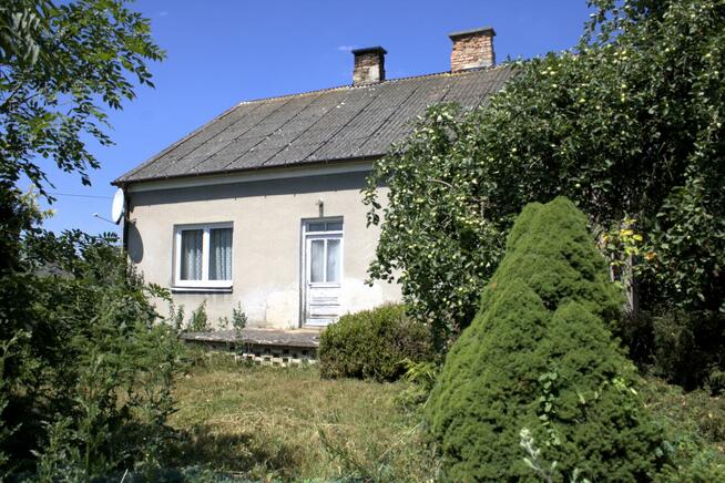 DOM ŚREDNICA-JAKUBOWIĘTA Z RZECZKĄ