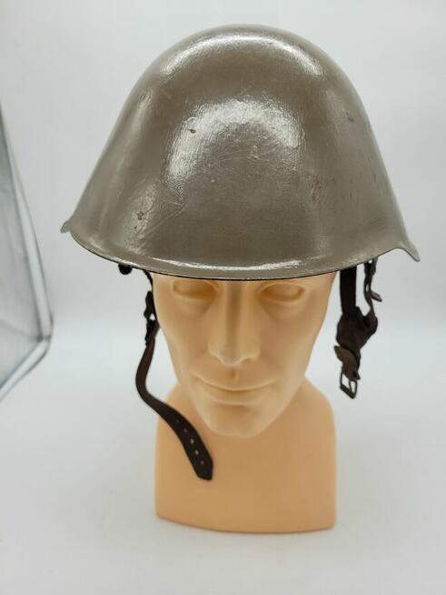 STAHLHELM DDR NVA M56/66 3 nitowy rozmiar po pomiarze 59