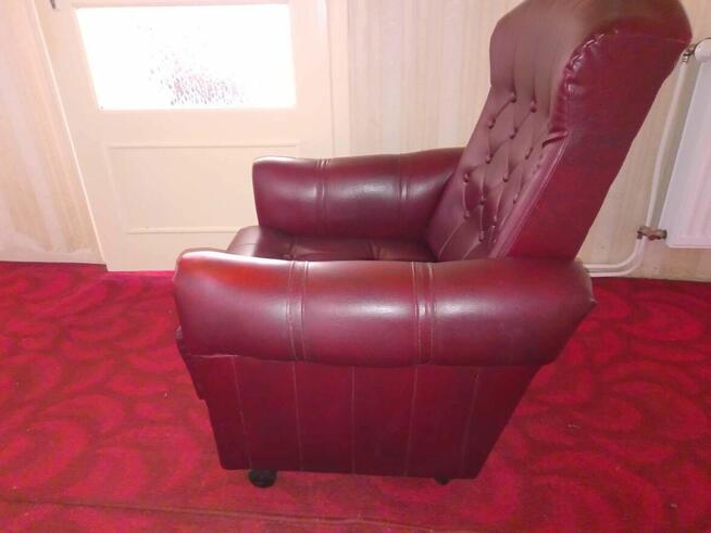 Fotel na kółkach fotele PRL imitacja skóra wiśnia