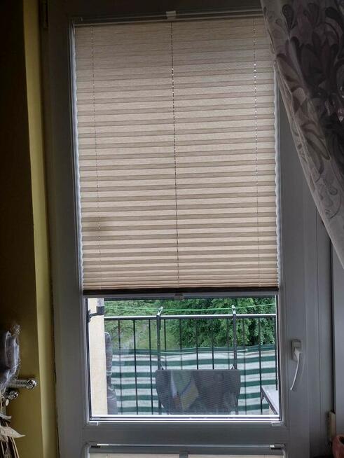 rolety wewnetrzne , zewnetrzne moskitiery i bramy garażowe