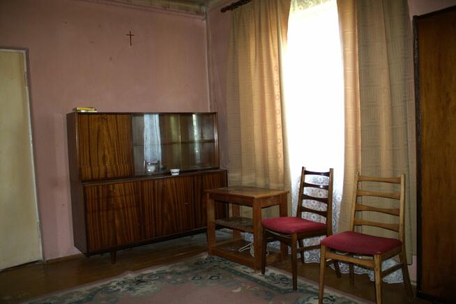 DOM ŚREDNICA-JAKUBOWIĘTA Z RZECZKĄ