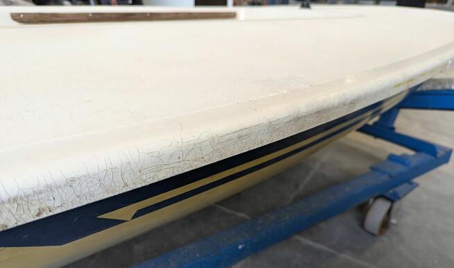 Klasyczny kadłub żaglówki Laser 4,2x1,4, używany, Straszyn