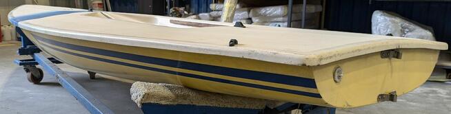 Klasyczny kadłub żaglówki Laser 4,2x1,4, używany, Straszyn