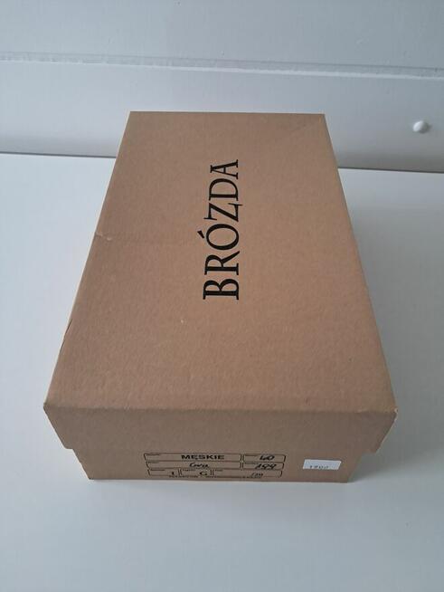 Buty męskie – półbuty skórzane granatowe „Brózda”