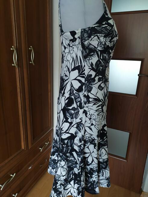 Sukienka letnia rozm.38 -35 zł