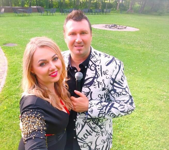 Wokalny Żeńsko-Męski Duet Małżeński MAKE ME FEEL