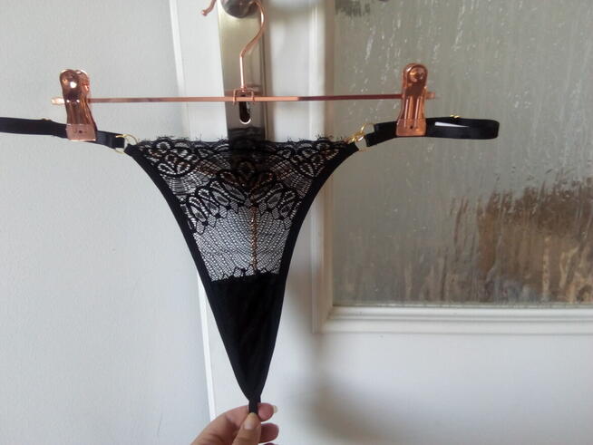 Stringi z łańcuszkami, XL