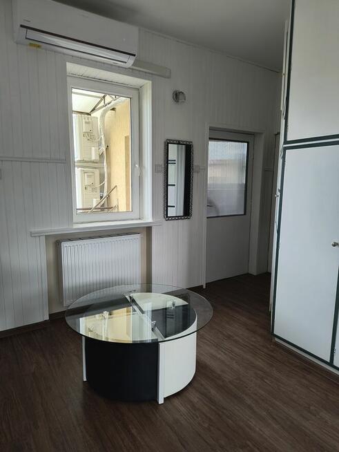 Niezależne dwupokojowe mieszkanie (salon, balkon, ogród)