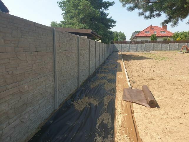Ogrodzenie z płyt betonowych / Augustów