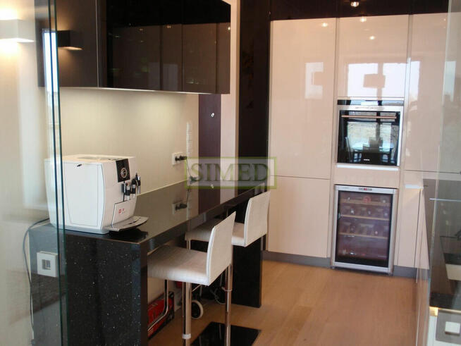 ,Apartament przy galerii Elektrownia Powiśle