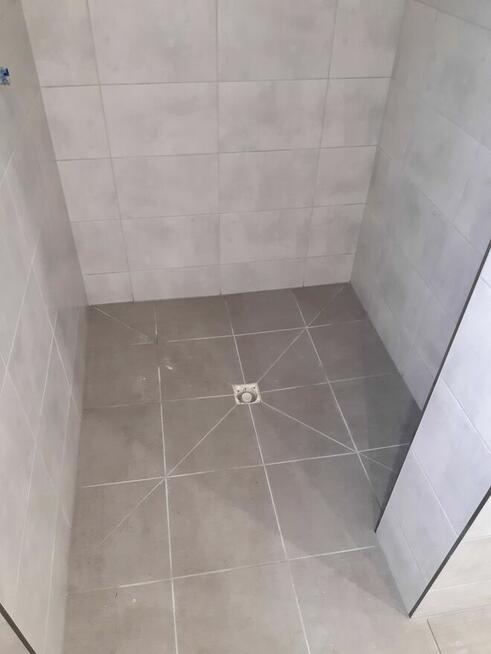 Usługi glazurnicze.