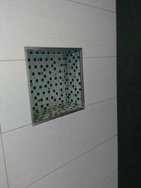 Usługi glazurnicze.