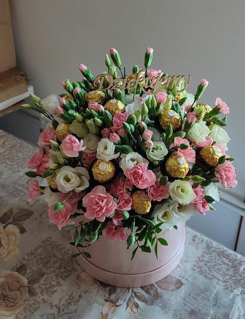 Flora Retro - dekoracje, florystyka, wypożyczalnia