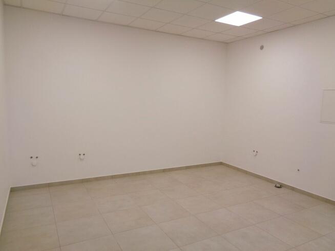 ŚLESIN – NOWE LOKALE HANDLOWO-USŁUGOWE