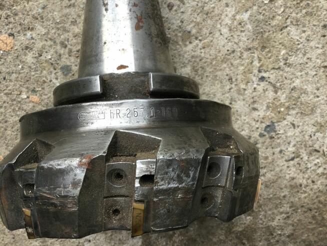 Sprzedam głowice frezarska hR 257.1-160