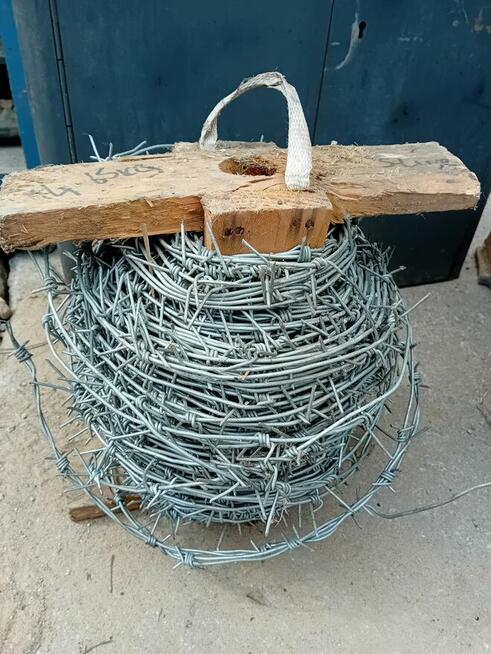 drut kolczasty 14,65 kg. ATRAKCYJNA CENA (1/2 ceny)
