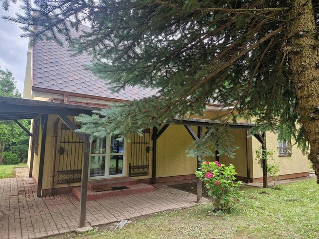 Wisełka. Dom nad morzem, na skraju Wolińskiego Parku Narod.