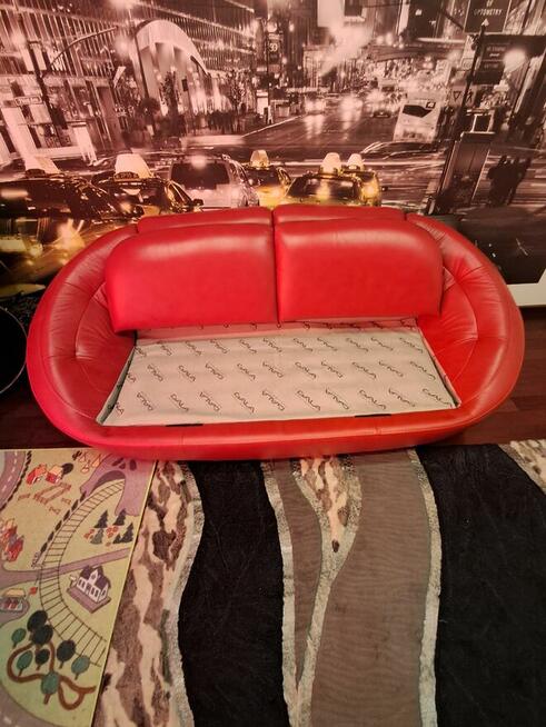 Sprzedam skórzaną sofę z fotelem