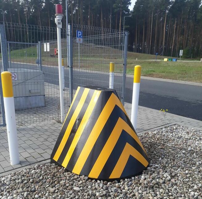 Odbojnice, zabezpieczenia dystrybutorów, narożników budynków