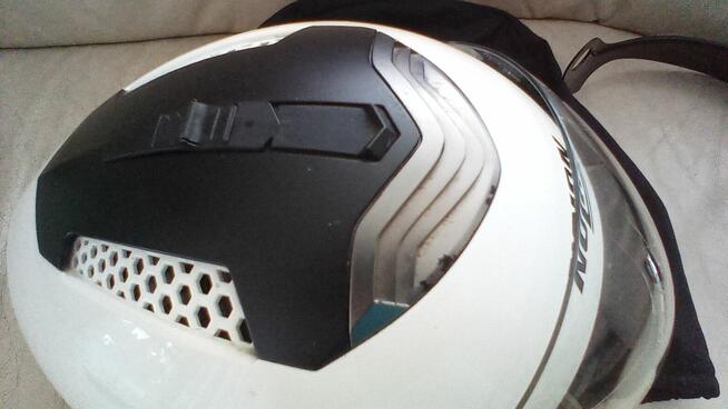 Dobrej klasy kask motocyklowy XL