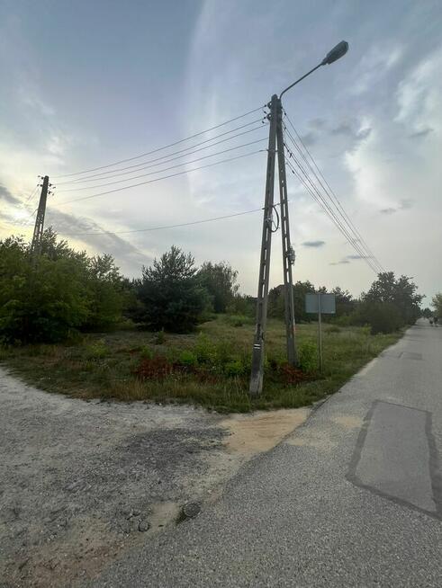 Sprzedam działkę z możliwością budowy oraz udział w drodze