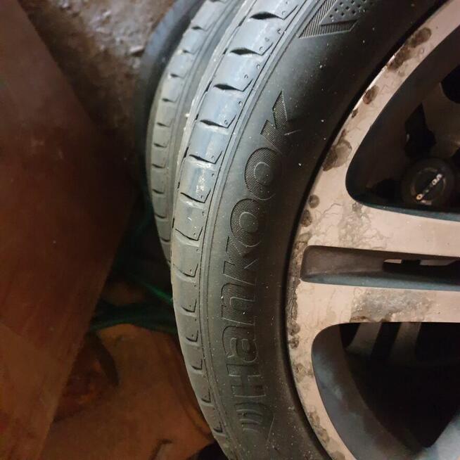 Sprzedam felgi aluminiowe z oponami