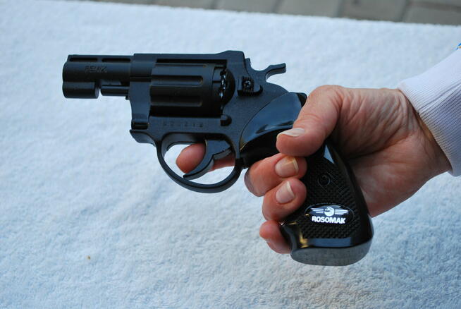 REWOLWER HUKOWY FENIX KALIBER 6MM PISTOLET HUKOWY + AMUNICJA