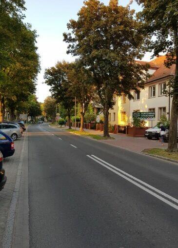 Moniuszki 20 blisko kolejki UBB DE Parking - 10min do plaży