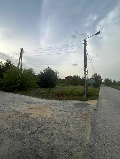 Sprzedam działkę z możliwością budowy oraz udział w drodze