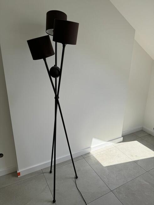 Lampa podłogowa potrójna