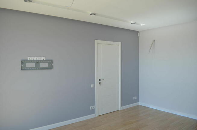 Oferuję Państwu usługi remontowe mieszkań, biur, domów