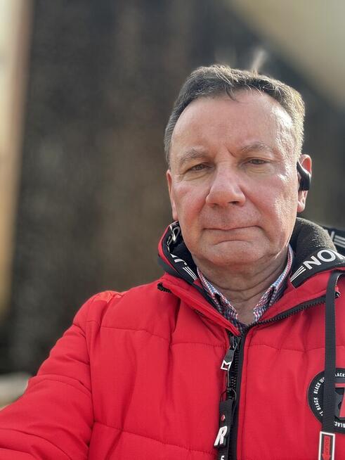 Wolny , szuka filigranowej kobiety do stałej relacji