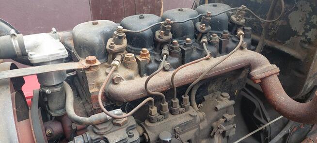 Sprzedam ciągnik C360