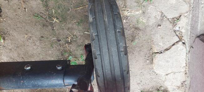 Sprzedam ciągnik C360