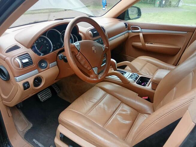 Sprzedam Auto Porsche cayenne S 4,5+ LPG