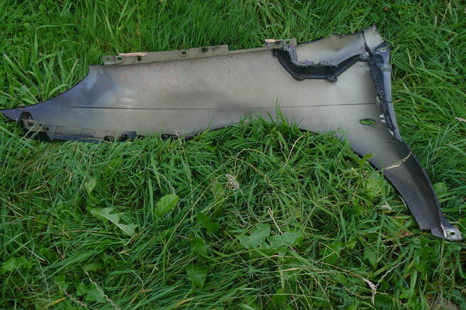 Citroen C5 przedni prawy blotnik