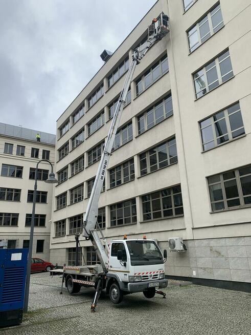 Podnośnik koszowy 19m + Operator - Usługi, Wynajem