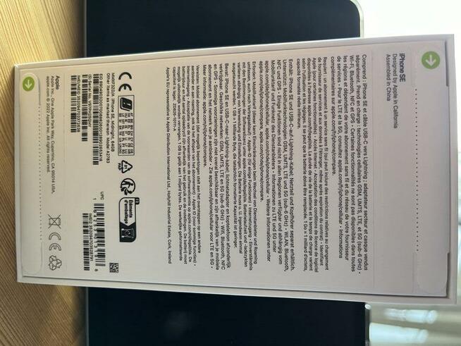 iPhone SE 3 generacji 64 GB midnight