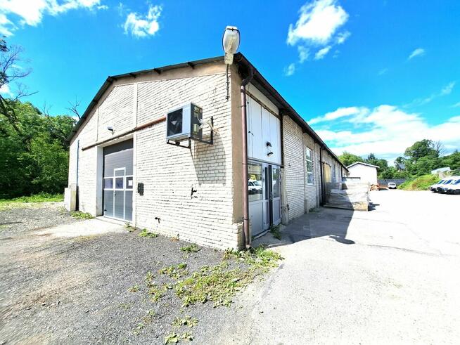 Na sprzedaż hala magazynowo -produkcyjna 564 mkw. w Sanoku