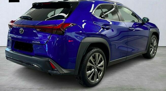 Lexus UX 250h F-Sport Design