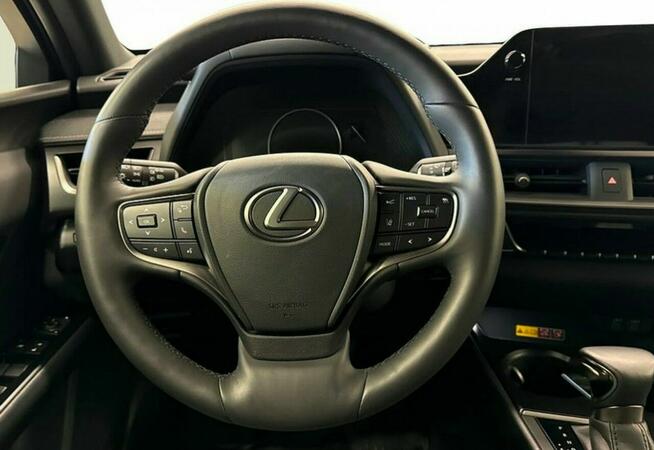 Lexus UX 250h F-Sport Design