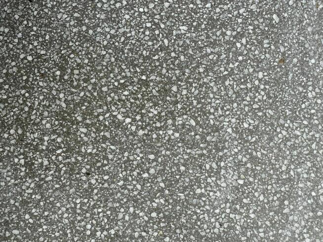 podłoga dekoracyjna MFC MICRO TERRAZZO 35Mpa 10-30mm
