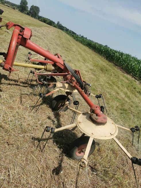 Przetrzasarka karuzelowa KUHN GF 452 M