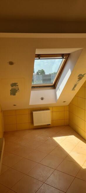 Ocieplanie poddaszy stropów celulozą naprawa izolacji dachu