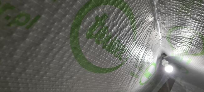 Ocieplanie poddaszy stropów celulozą naprawa izolacji dachu