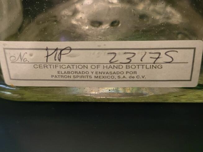 Silver Patrón z Certyfikatem 0,7l -PUSTA Kolekcjonerska