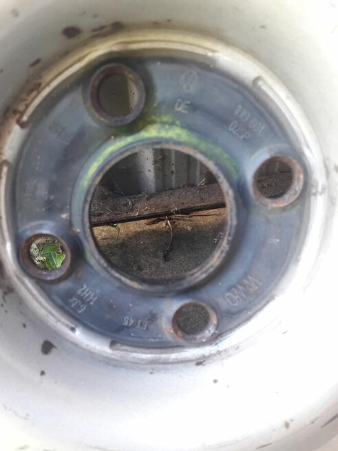 Sprzedam felgi do vw golf 3