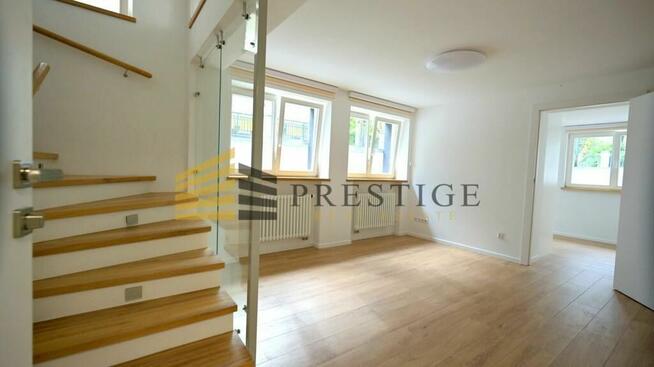 Piękny dom w zielonym zakątku Sadyby